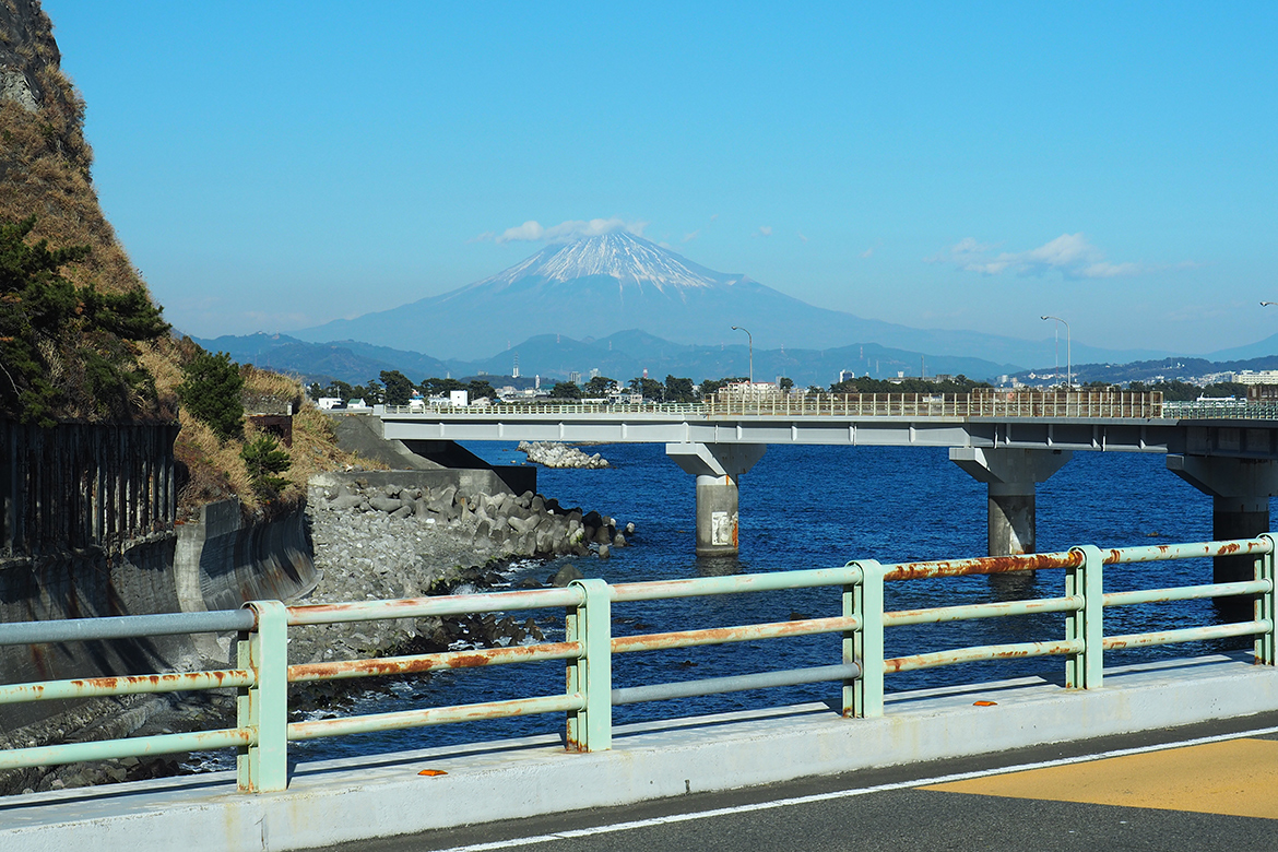 大崩海岸からの富士山