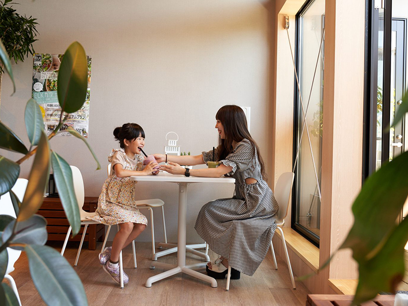 elk_cafe05_800.jpg