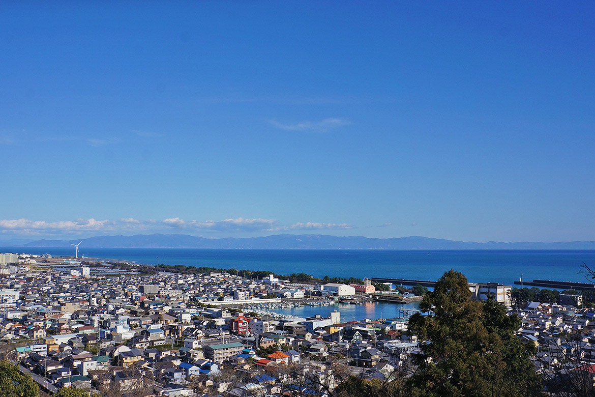 駿河湾の用宗港